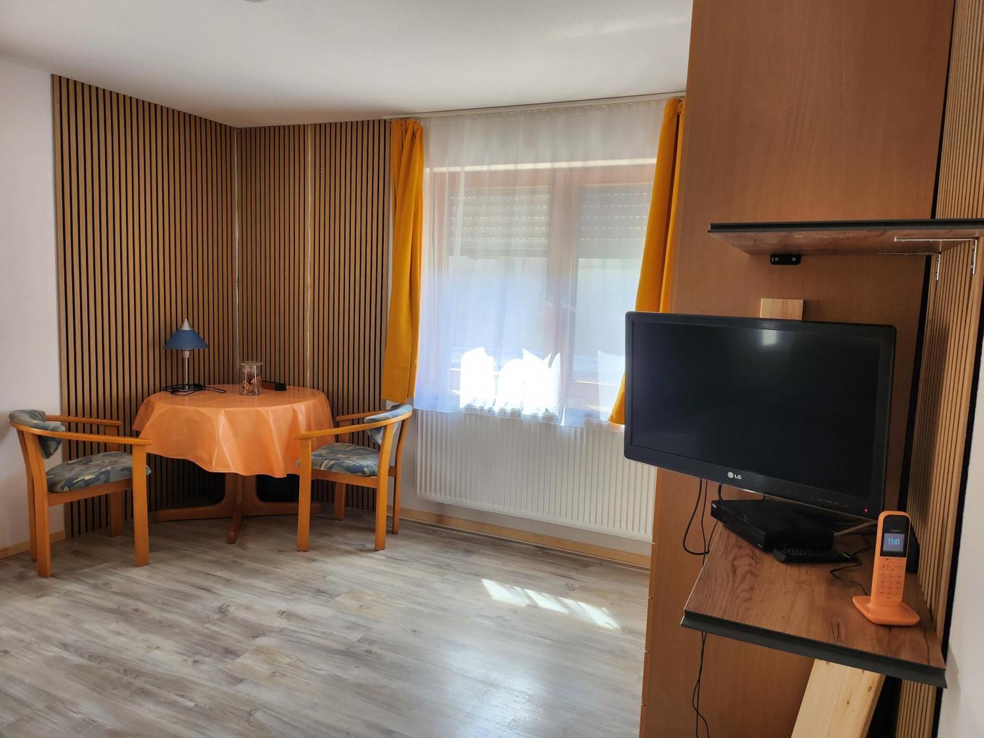 Schellis Gaestezimmer Enzklösterle Buitenkant foto